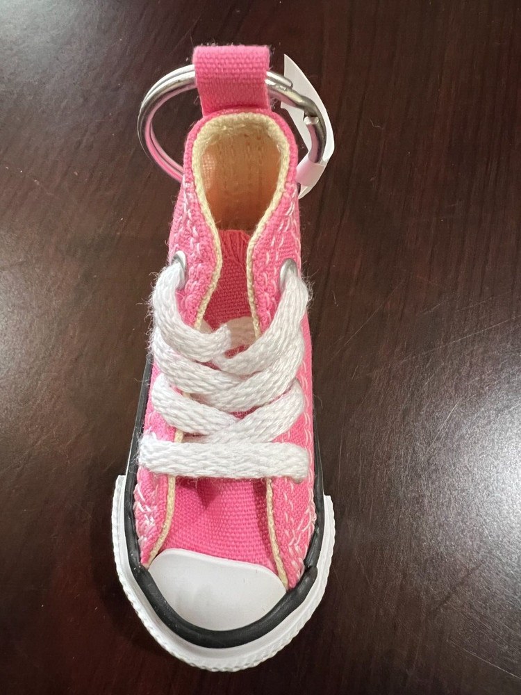 Converse Keychain Key Ring "ALL STAR CHUCK TAYLOR PATCH SNEAKER EDITION"