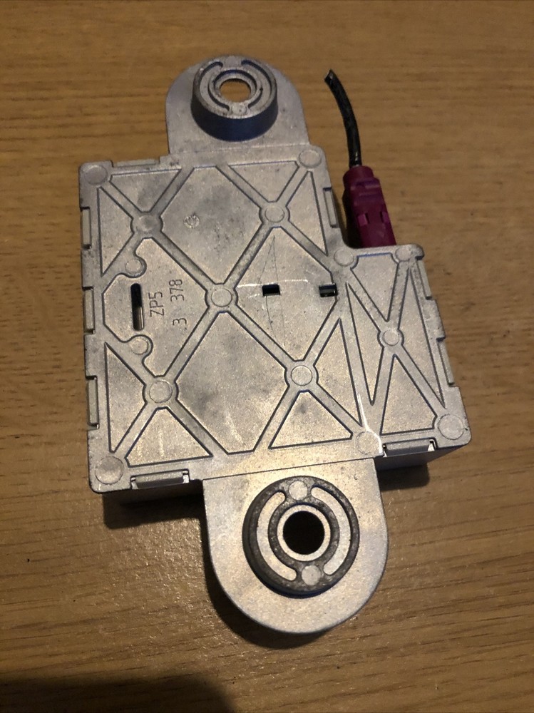 BMW 5 SERIES E60 E61 2003-2010 ANTENNA AMPLIFIER MODULE 693502401