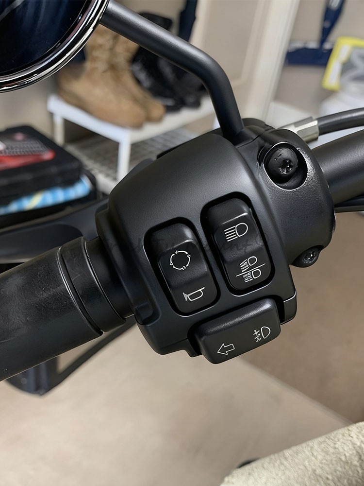 Handlebar Switch Housing Covers Hand Control Button Caps For Harley Dyna Softail