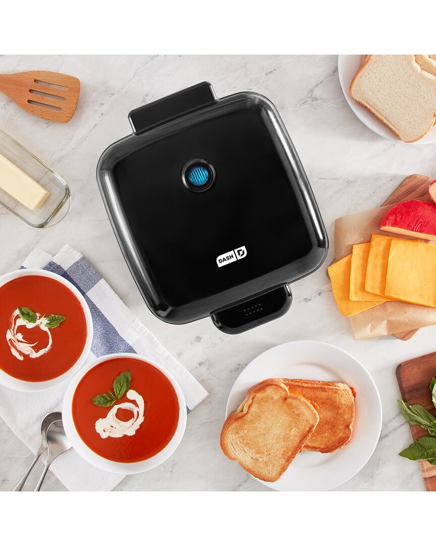 Dash Family Size Egg Bite Maker Black