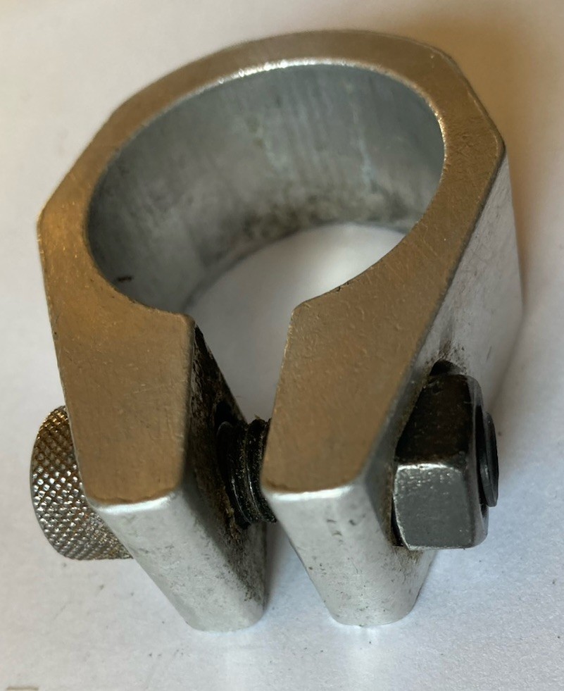 Seatpost Clamp 28.6 mm Silver, Bolt