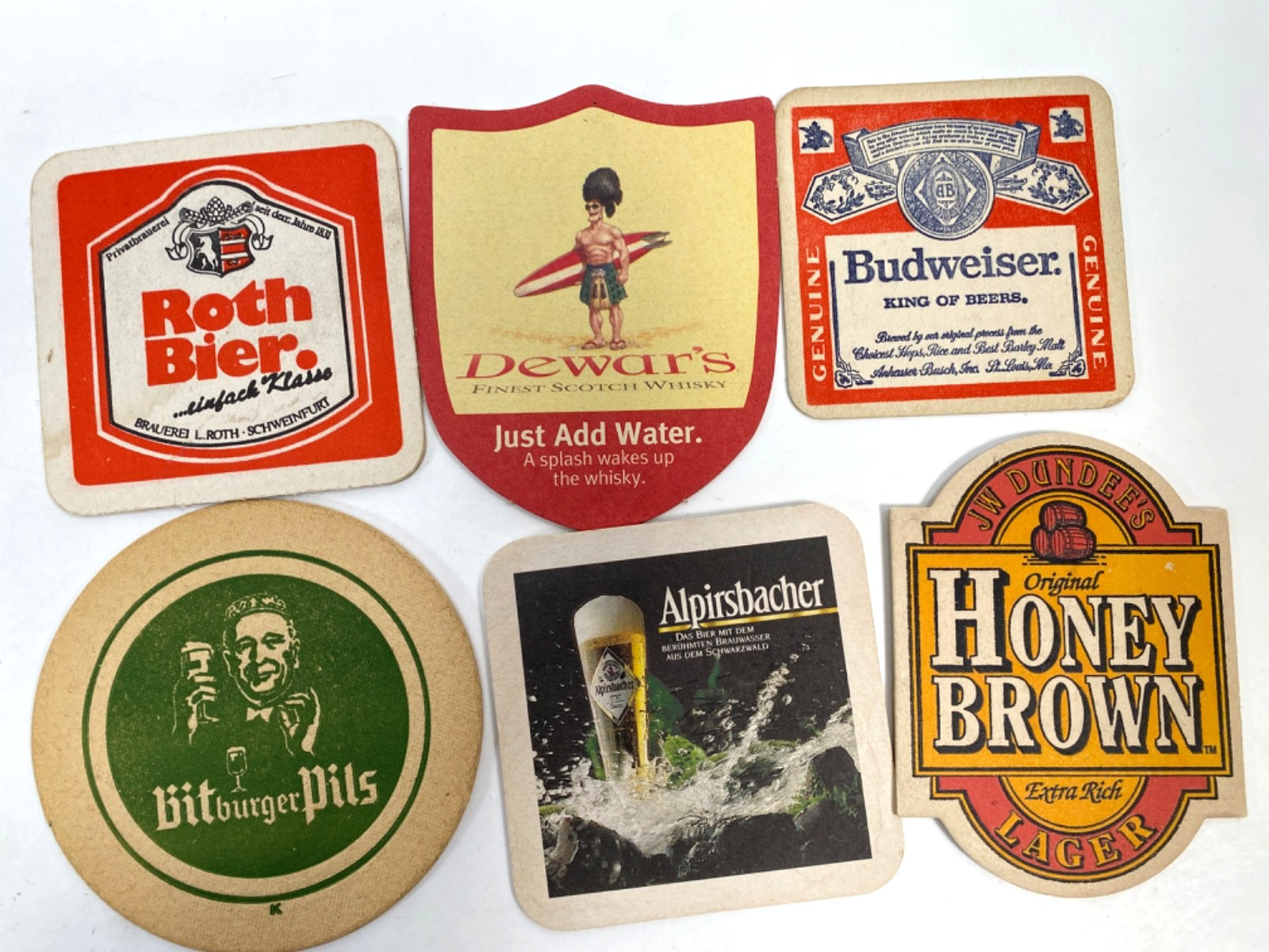 BEER COASTERS - GIANT LOT OF 550+ American, German & Microbrewery Beers COLORFUL