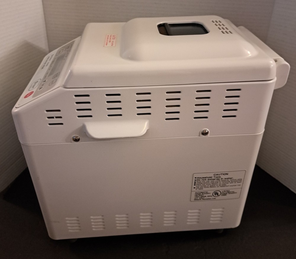 Hitachi HB-B201 Plus Automatic Home Bakery Bread Machine In Good Condition