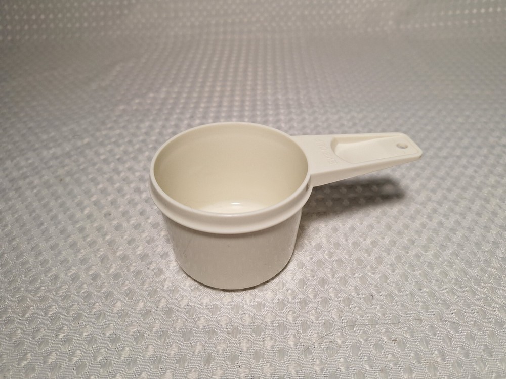 Tupperware Measuring 2/3 Cup Replacement White #763 Kitchen Gadget