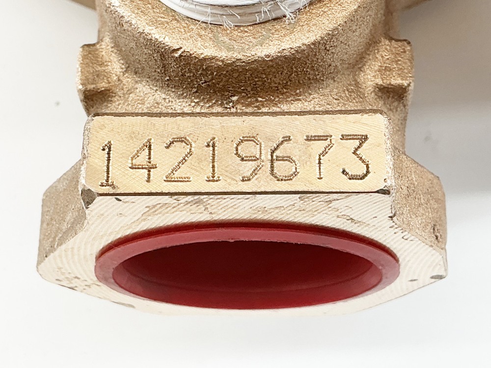 New Badger Meter 14219673 High INT Low Nutating Disc Meter Valve