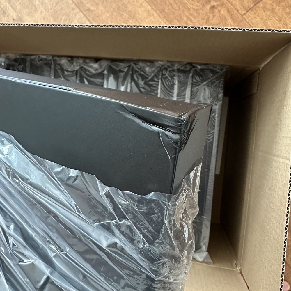 Bulk 20 Count Large Magnetic Gift Boxes (2 DAMAGED) - Backbone Trail Black