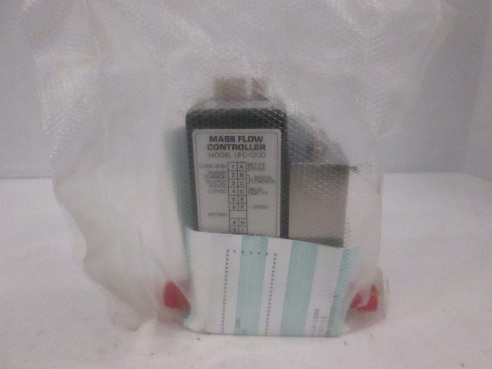 UFC-1200, Mass Flow Controller MFC, N2, 500 SCCM, Rfrb