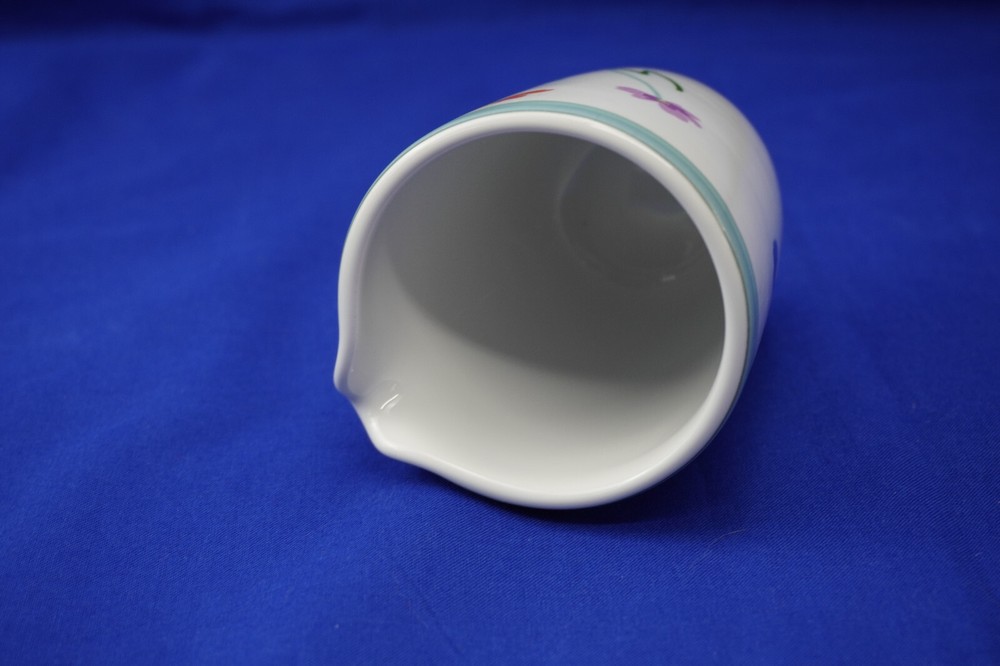 Mikasa Cache MN204 Creamer, 3 7/8" (B2)