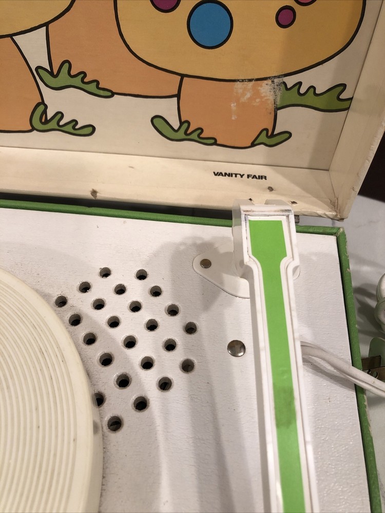 Vanity Fair Record Player Model no. 112 working Mushrooms & Ladybugs