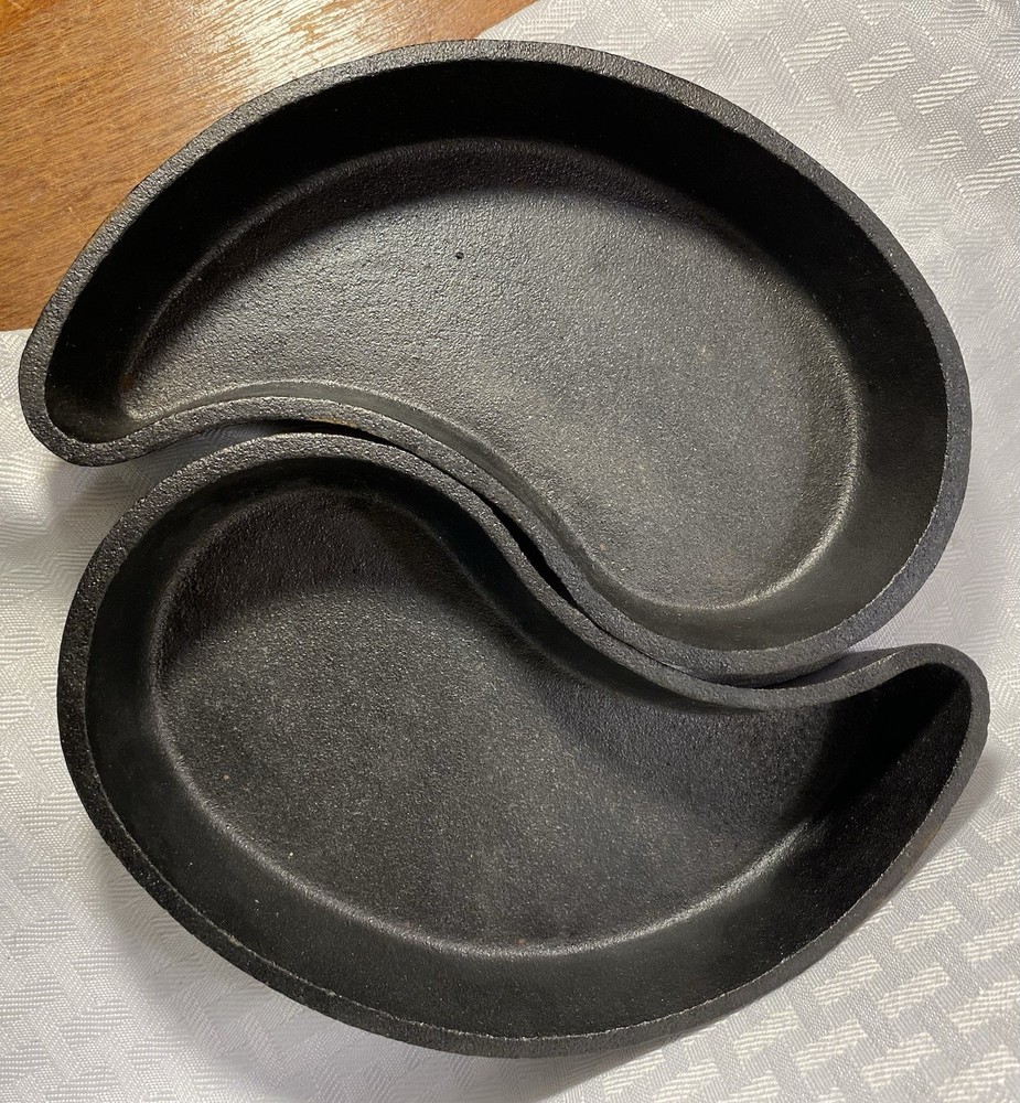 Cast Iron Ying Yang Baking/Dipping Pans