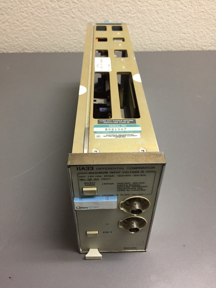 Tektronix 11A33 Differential Comparator, DC to 150 MHz Bandwidth Plug-In Module