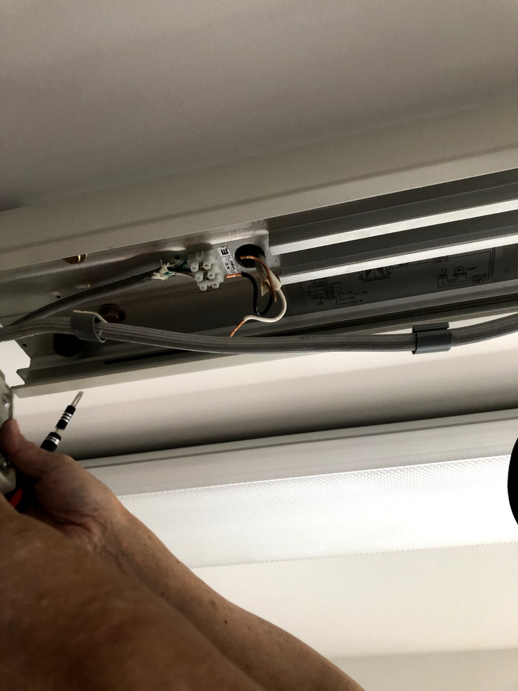 A-Dec Dental Ceiling Mount Light - single Trak, full functional