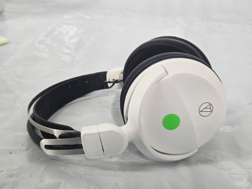 Audio-Technica High-Fidelity Closed-Back Wired Gaming Headset - Missing Cables