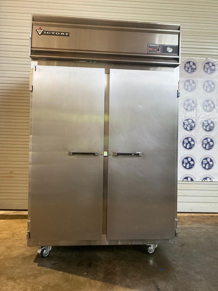 Reach-In Refrigerator – 2 Solid Doors – Stainless Steel – 49 Cu. Ft-