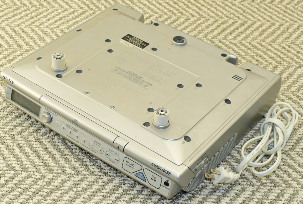Sony ICF-CD543RM Under Cabinet FM/AM & CD Player- TESTED - MISSING 1 BOLT