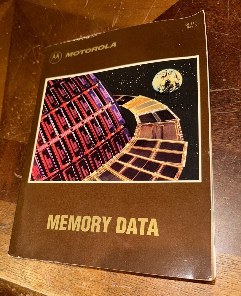 MOTOROLA MEMORY DATA BOOK DL113 REV 3 1984