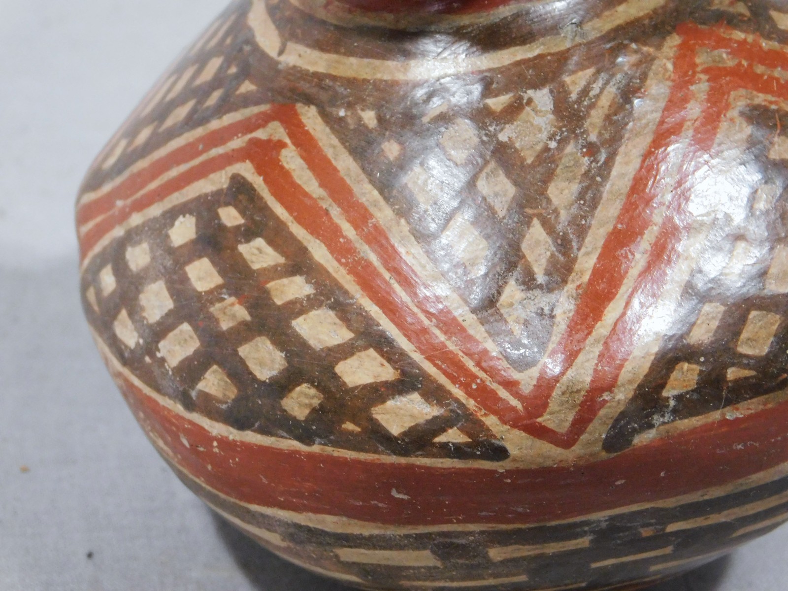 Pre-Columbian Inca slip decorated pot Inca Aribalo ca. 1438-1538 CE Peru Horizon