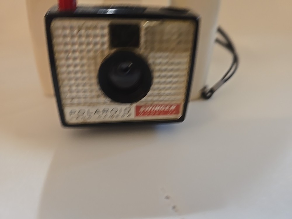 Vintage Poloroid Land Camera Swinger Model 20 Untested With Strap