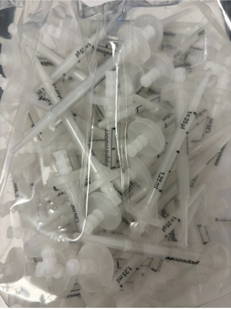 Eppendorf 100 Original Eppendorf Combitips 2.5 mL Capacity 2226120-7