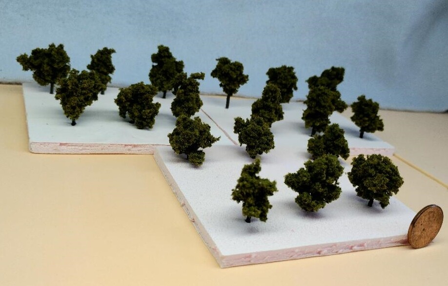 Z SCALE - HAND CRAFTED TREEZ - Light Green - Correct Sized for Z Scale - 18 Pack