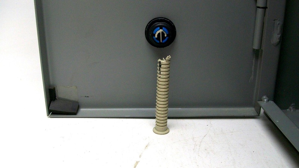 USED SIEMENS SCHFE11120 COMBINATION MOTOR CONTROLLER