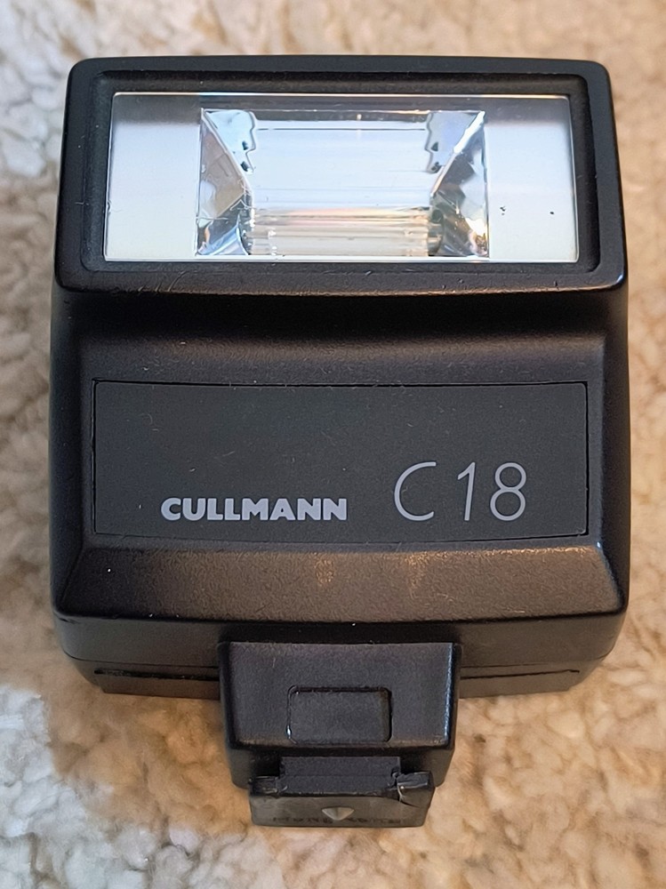Vintage RARE 1980's Cullmann C18 35mm Camera Flash Unit Shoe Mount (untested)