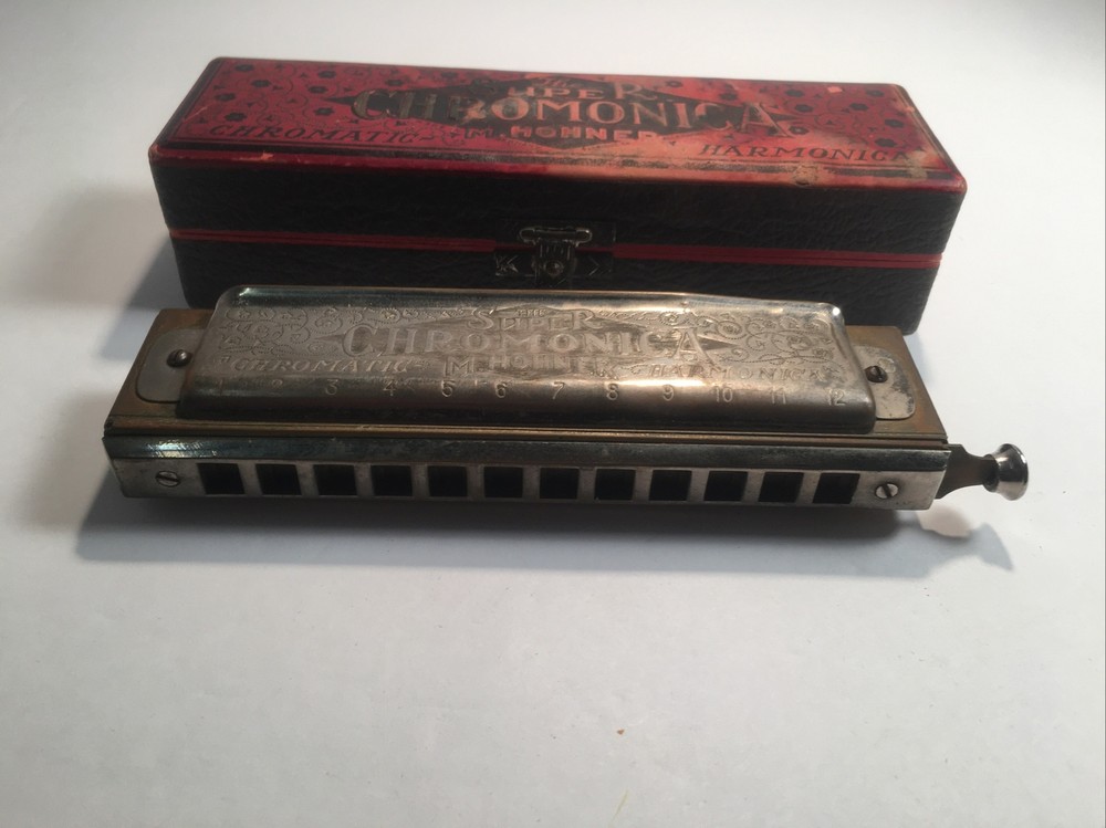 VINTAGE M. HONER SUPER CHROMONICA CHROMATIC HARMONICA ORIGINAL CASE