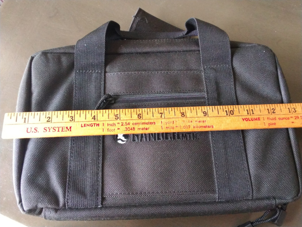 New Black Gander Mountain Softek Two Pistol Case Lockable Zip Closure Mag Holder