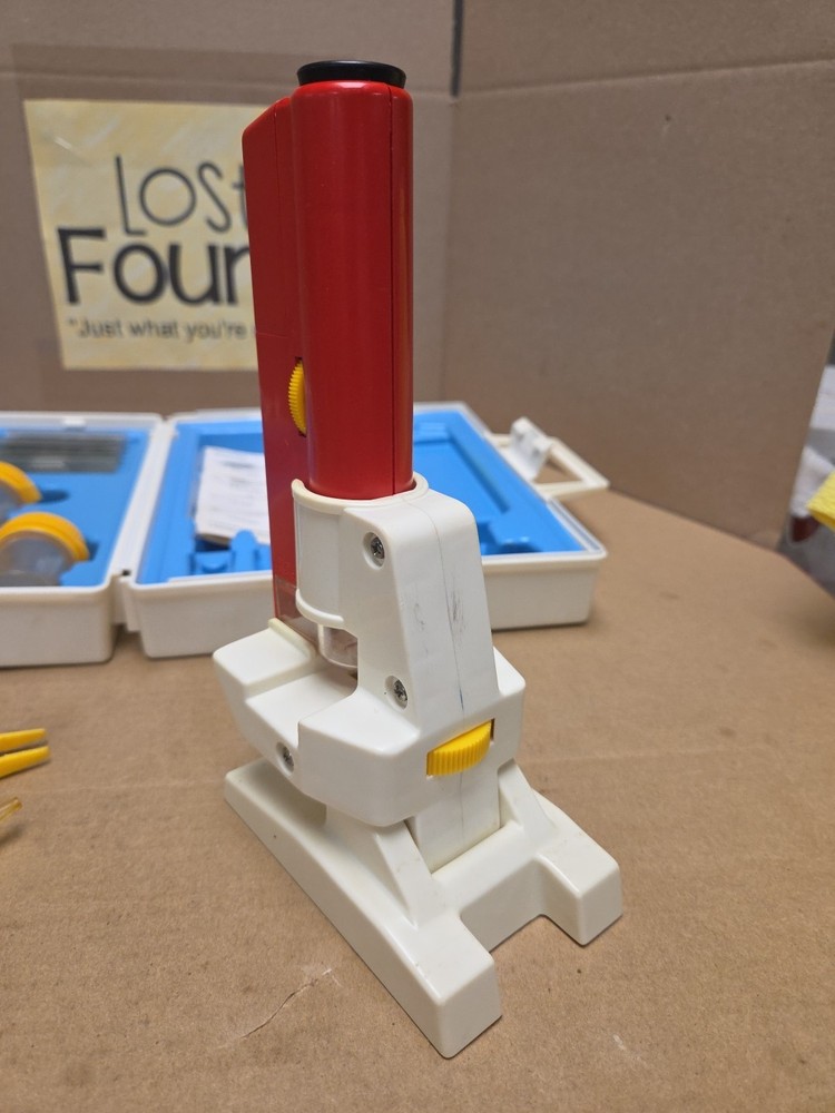 VINTAGE FISHER PRICE 1986 MICRO EXPLORER SET MICROSCOPE KIT