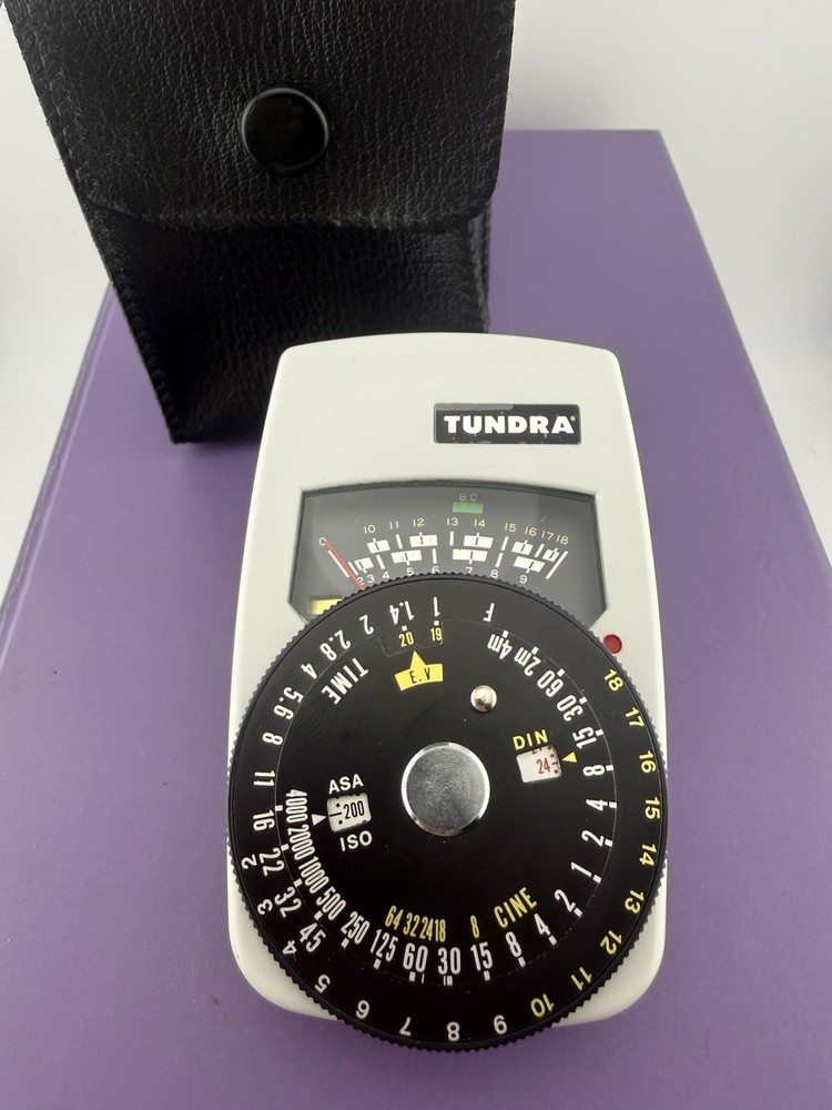 Tundra CdS Exposure Meter Model D-3 W/Case