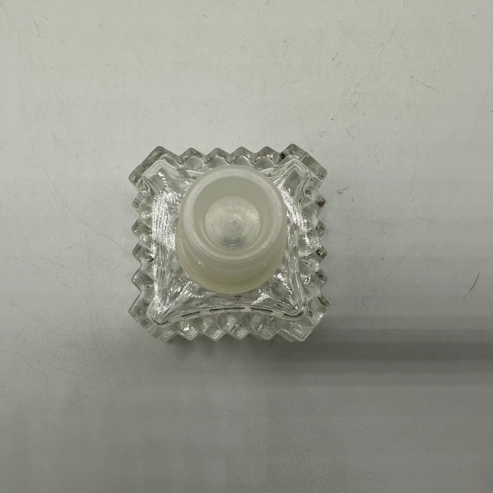 Whiskey Decanter Diamond Pattern 4.5" Tall