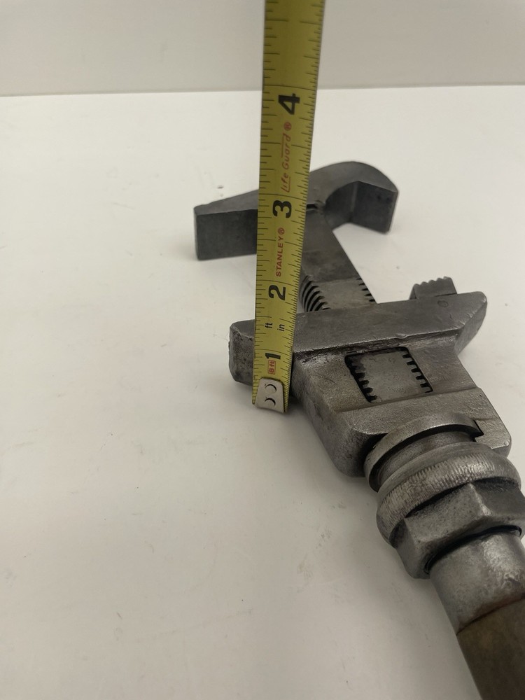 Vintage Bemis & Call Co. Adjustable Pipe Wrench 16