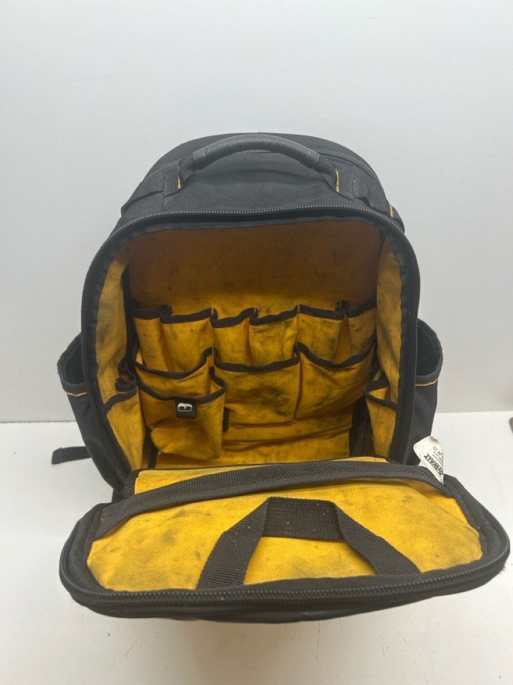 DEWALT BACKPACK (P28016881)