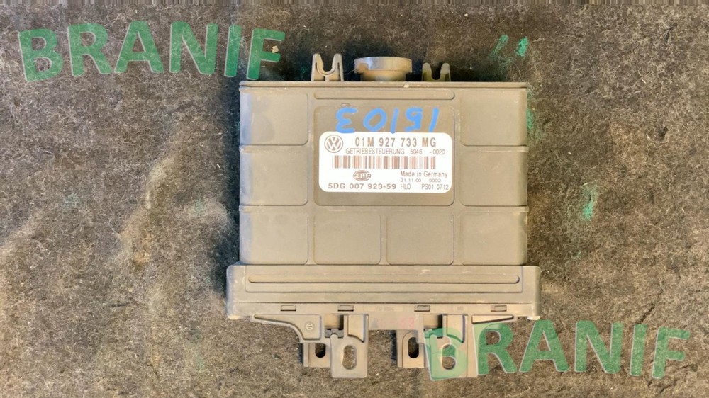 VW JETTA Transmisison Control Module 01M927733MG