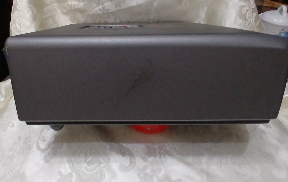 EIKI EIP-2600 DLP Projector