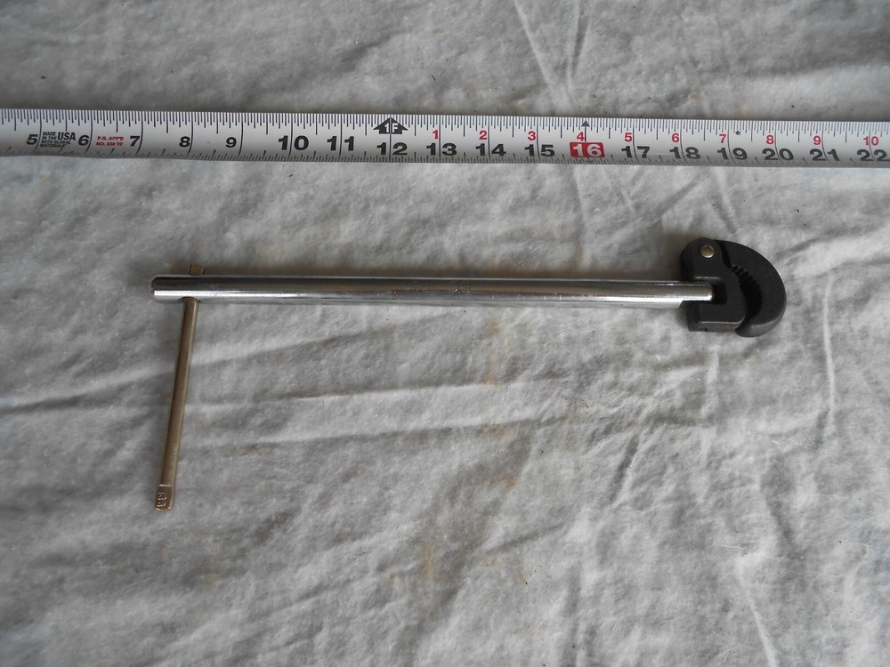 BASIN WRENCH