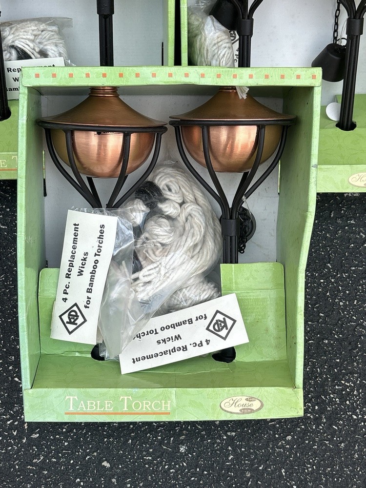 Table Tiki Torch