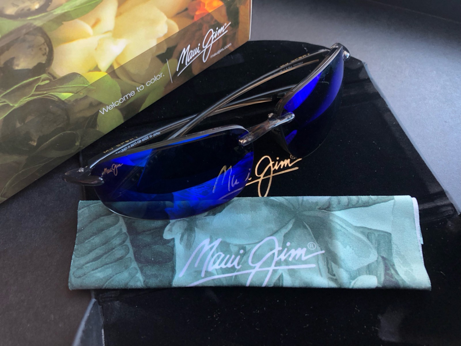 Maui Jim Sunglasses B407-11 Ho'okipa Grey Frame / Blue Hawaii Polarized Lenses