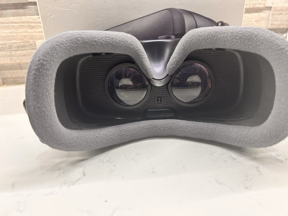 SAMSUNG Gear VR Headset