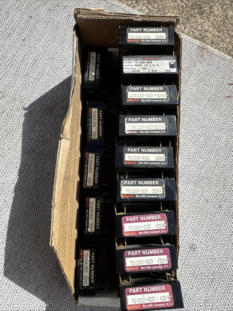 The TS120A-850 (3284) is a solid-state time delay relay made by SSAC / ABB.