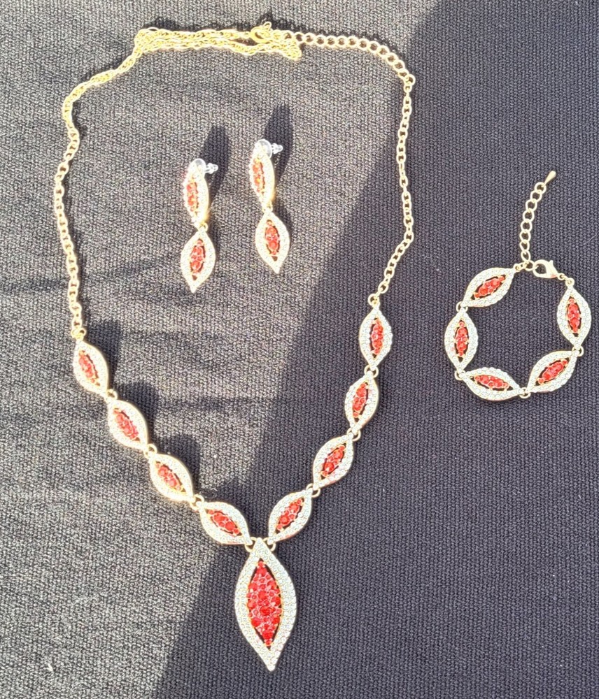 Formal/Prom Necklace Set