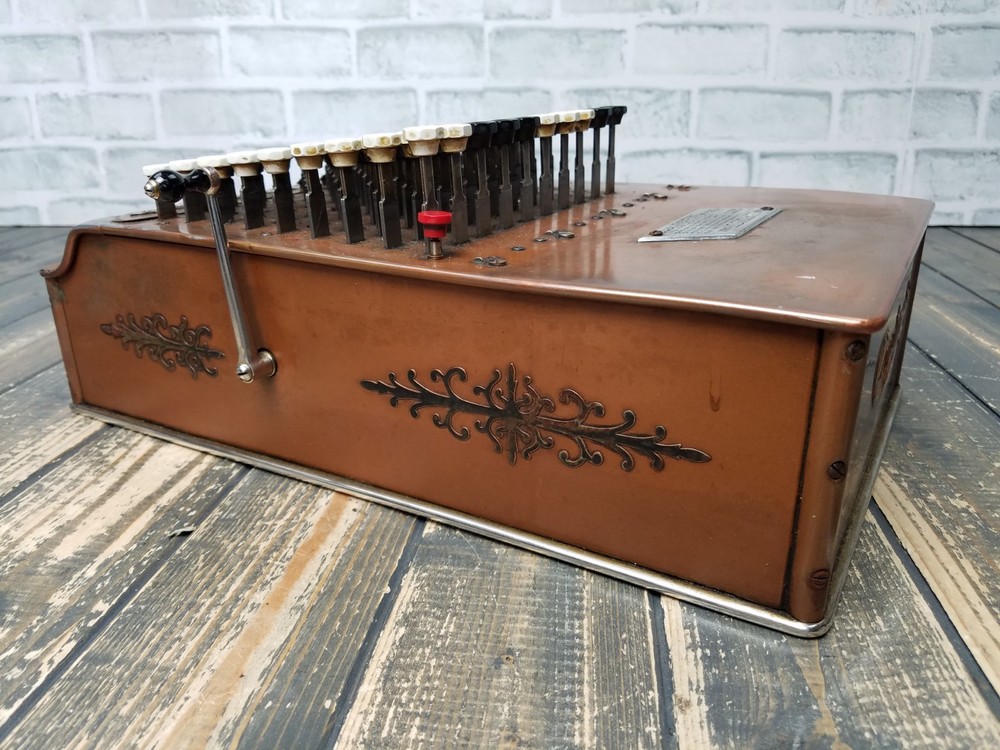 Antique Felt & Tarrant Mfg Chicago Comptometer Adding Calculator Machine **READ*