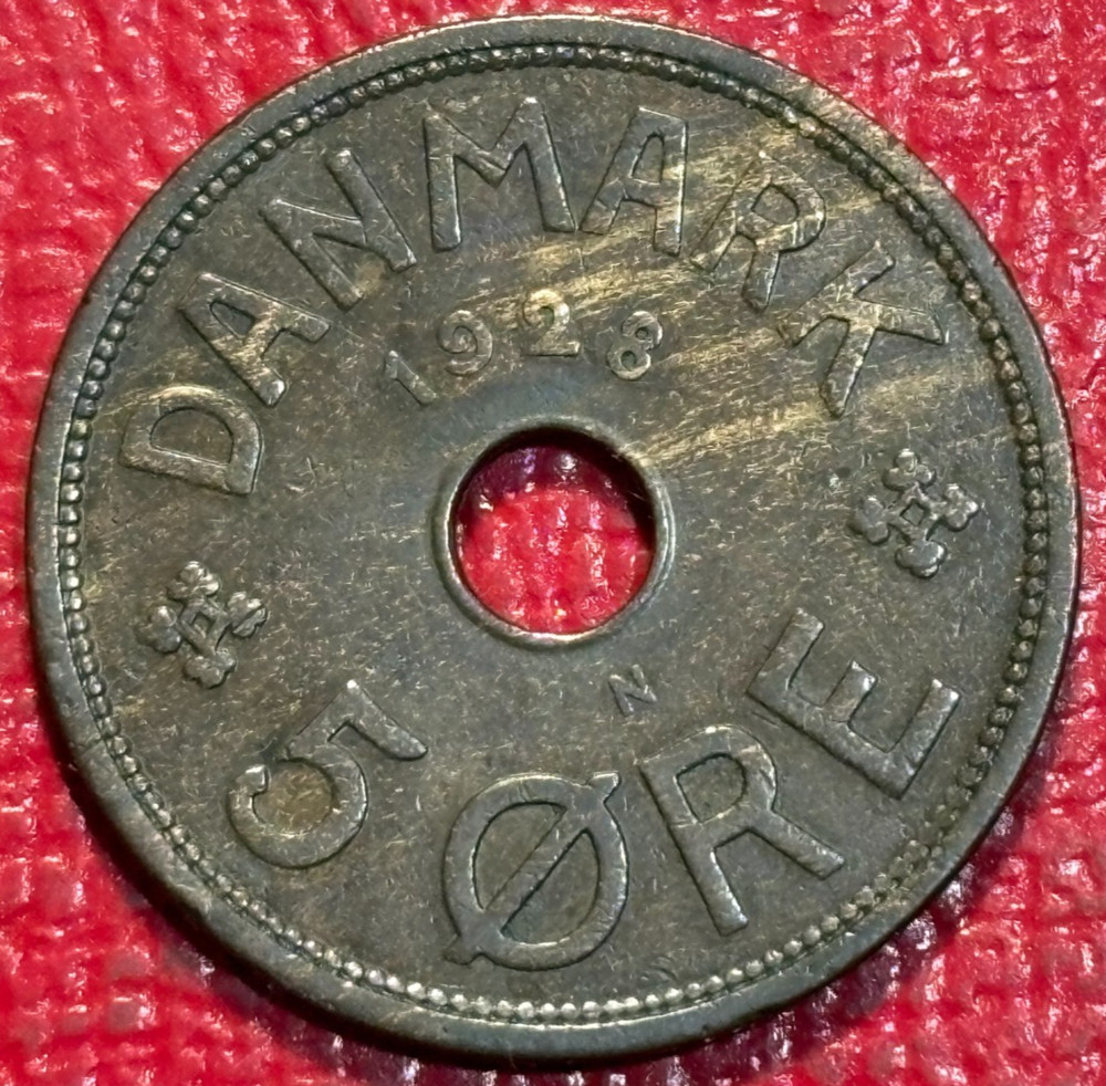 HIGHER GRADE 1928 DENMARK 5 ORE COIN-OCT762