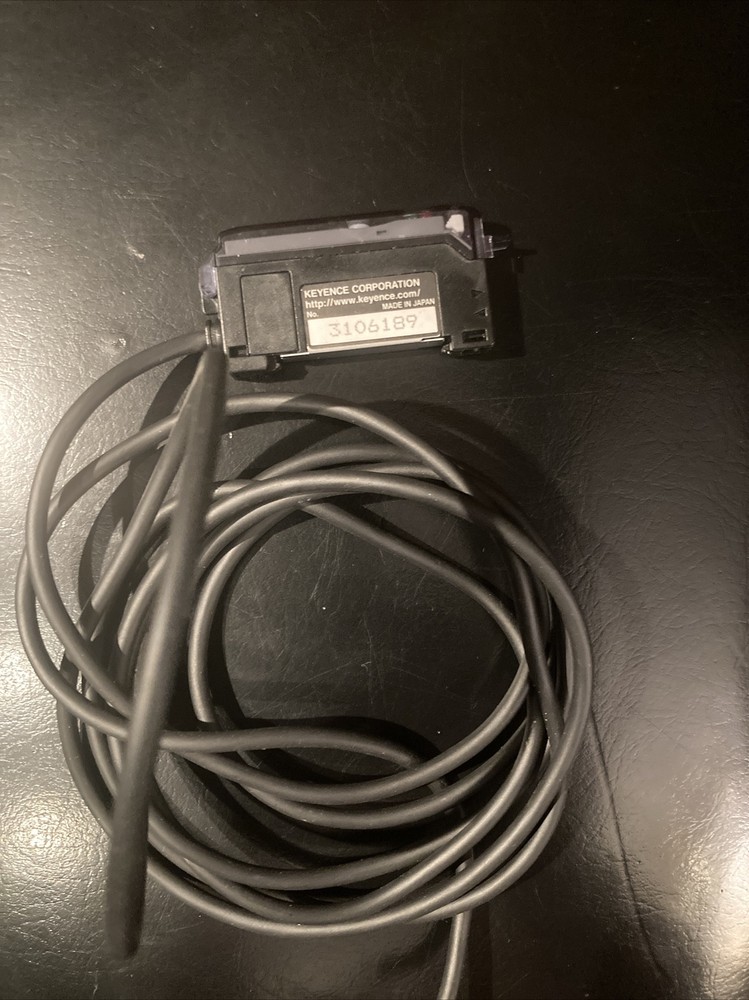 Keyence FS-T1P Fiber Amplifier PNP Sensor