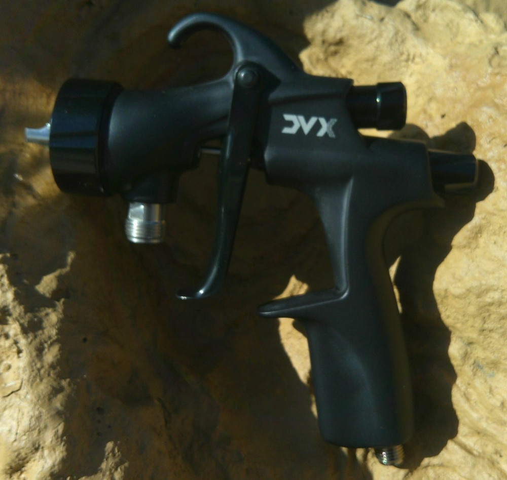 Binks DVX-P3-1.8 Pressure Feed Spray Gun