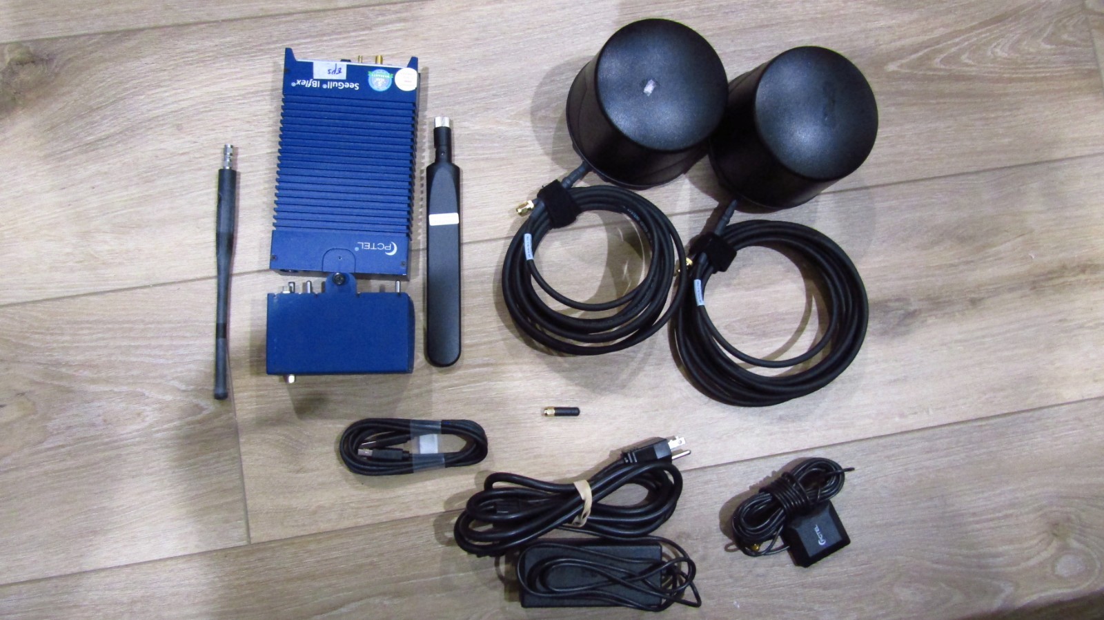 PCTEL IBFlex Super Configuration 5G NR, 4G/3G/2G P.25 scanner, 10MHz - 6000MHz