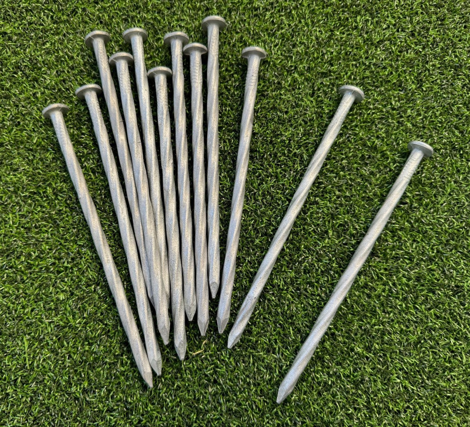 Sandbaggy 6 in. Heavy Duty Galvanized Spiral Artificial Turf Nails - 3 Ga Steel