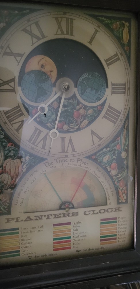 Mechtronics Planter's Clock Fully Functional (few scratches) Includes Setting To