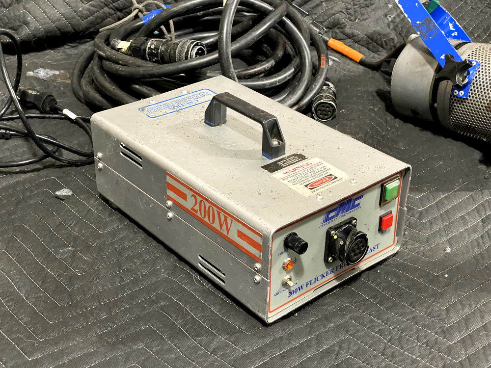 HMI 200w Cinemills Silver Bullet PAR light With road case
