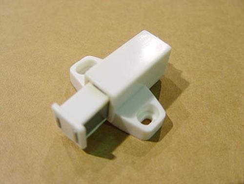 (5 Pack) White Single Magnetic Touch Latch LQ-C07779-BSK-C